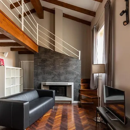 Wooden Design Apartment By Wonderful Italy Bologna Exterior photo