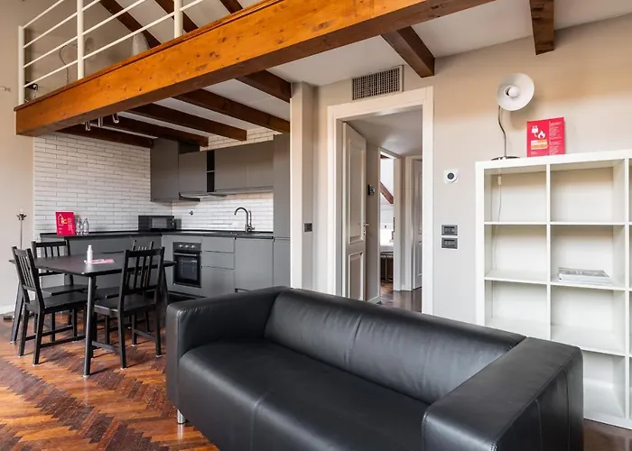 Wooden Design Apartment By Wonderful Italy